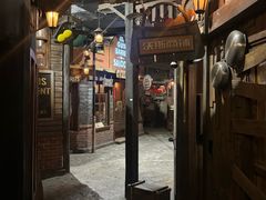 -暴风岛沉浸式体验馆(百联世纪店)