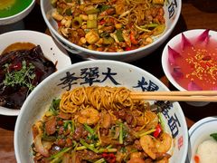 -李犟大爆鳝面·手工蟹黄包(湖滨西湖店)