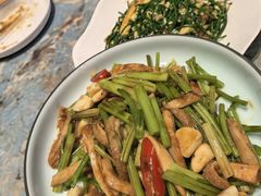 -哈啾嗨·新概念蒙餐(红星新城店)