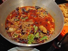 -川流不息·地道川菜·小龙虾(新松江路店)