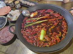 -黄潇洒老火锅(九眼桥宏济巷店)