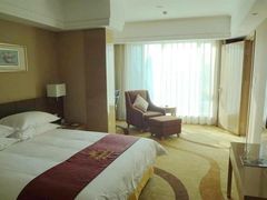 -白玉兰酒店(上海田子坊马当路地铁站店)