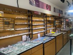 -罗伯特眼镜·蔡司官方授权(罗湖国贸店)