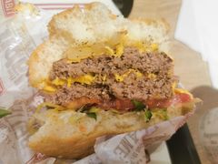 -The Habit Burger Grill 哈比特汉堡(爱琴海店)