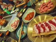 -臻牛烤肉