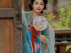 -云锦汉服馆·古典妆造摄影(唐城店)