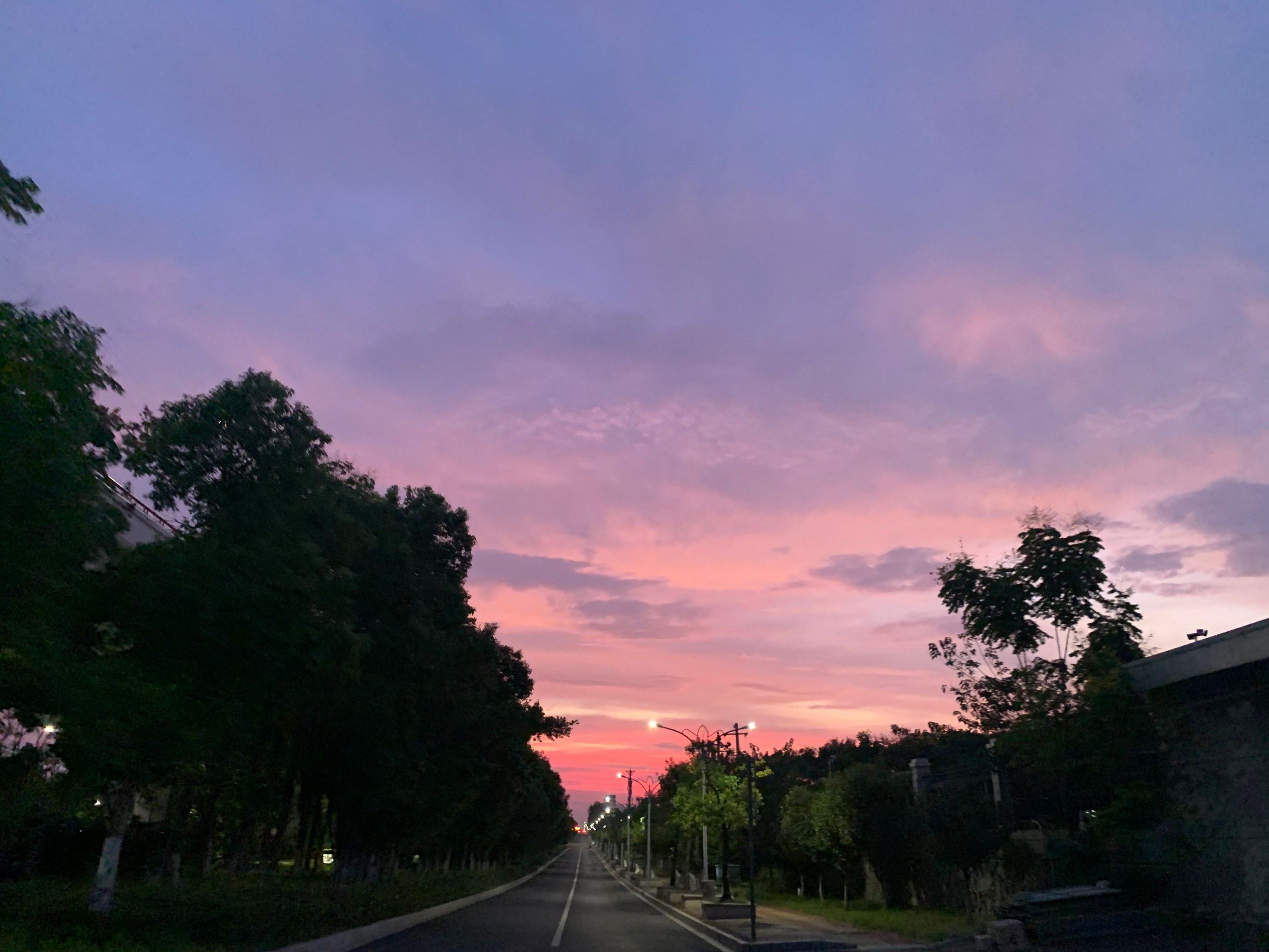 傍晚的天空色彩斑斓