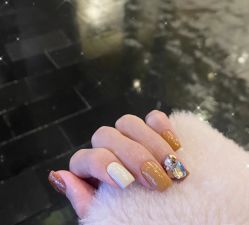-1T·1M 日式美甲美睫