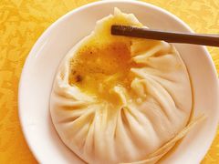 蟹黄汤包-德泉汤包大酒店