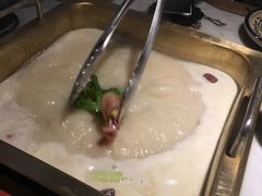 -尚尚仙·酸汤猪手·猪肚鸡火锅(华联万柳购物中心店)
