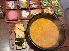 -银米·云南传统过桥米线(双廊黑金冠店)