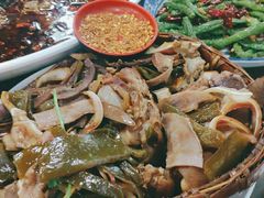 -聚八方土菜馆(余松路店)