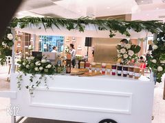 -奈雪的茶(湖滨银泰in77C区PRO店)