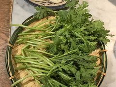 -尚尚仙·酸汤猪手·猪肚鸡火锅(华联万柳购物中心店)