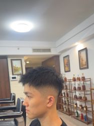点击看大图 -潮流町·男士烫染发型定制