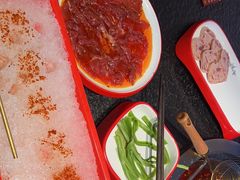 -醉董牛川派鲜肉自选火锅(烟台店)