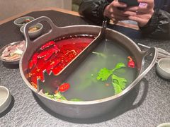 -三出山火锅(南京万象天地店)
