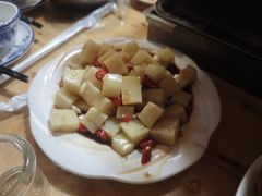 -宏兴烤鱼山庄(宣恩总店)