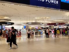 大厅-王权免税店(普吉市区店)
