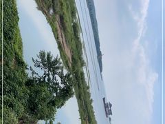 -亮河湾山庄