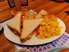 -必胜客(华邦银泰店)