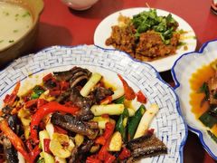 爆炒土鳝鱼-百年粉蒸牛肉