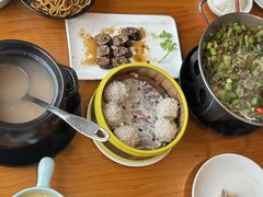 -莲餐厅·湖北菜·潜江小龙虾店(愚园路店)