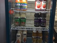 面包甜点陈列柜-西粉堂新疆米粉(朝外店)