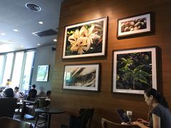 大堂-星巴克臻选(深圳龙华红山天虹店)