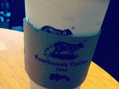 香草拿铁-猫屎咖啡(日月光中心广场店)