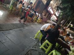 爆炒河鱼-香猪美食(中心店)