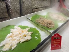 -四囍码头海鲜烧烤自助火锅(外滩南京东路悦荟广场店)