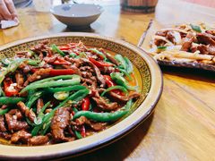 -燕兵眉州肥肠鱼饭店