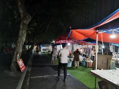 -吴山路夜市