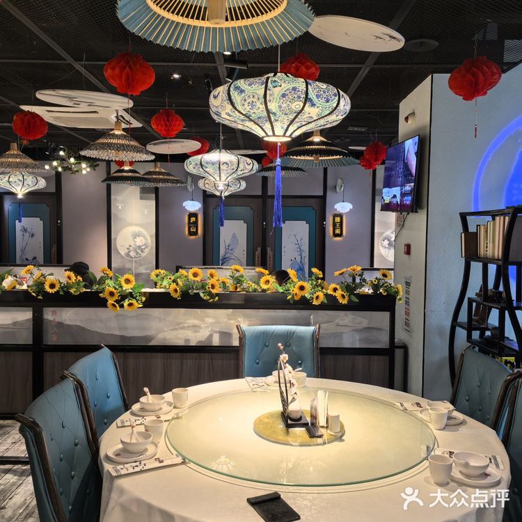 瓦罐汤炒米粉 l 传承久远的江西美食