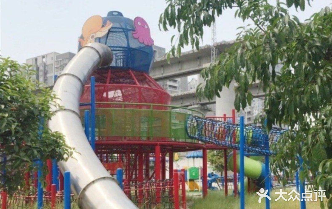 六一☀️伴随阳光，湖水，沙池的奇妙乐园