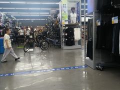 -迪卡侬(西华店)