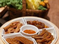 -蘑界·野生菌火锅(深业上城店)