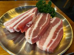 -仨仨米炭火烤肉