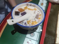 芋圆芒果椰汁西米露-五条人糖水铺(武林总店)