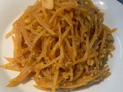 鸭拆肉小米土豆丝-荣公子创意菜