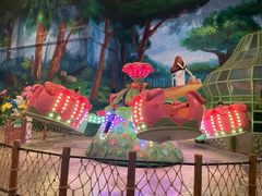 -蓝精灵乐园·世茂精灵之城主题乐园