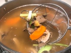 -左庭右院鲜牛肉火锅(浦江欢乐颂店)