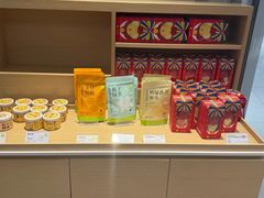 -奈雪的茶(鄞州万达PRO店)