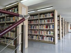 -上海市静安区图书馆(新闸路馆)