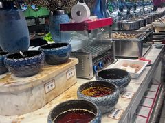 -金滏山烤肉·海鲜·火锅自助餐厅(襄阳万达店)