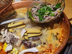 -洱火云南酸菜牛肉火锅(石景山当代商城店)