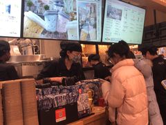 -霸王茶姬(上海静安大悦城店)
