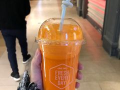 -每日新鲜水果吧(芮欧百货店)