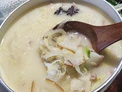 炉肉炖酸菜-后海16号·北京私房菜
